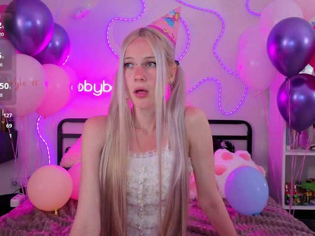 bbybee-lin live cam