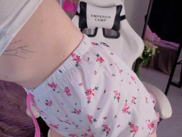 bbybee-lin live webcam show