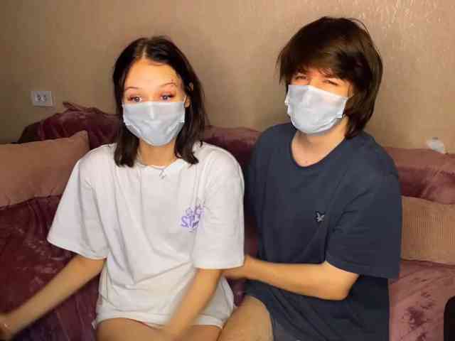-Mia- live couple cam on bongacams