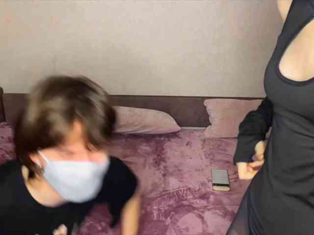 -Mia- live couple cam on bongacams