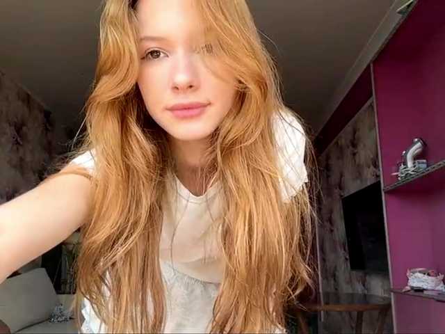 MagdaReino live cam on BongaCams