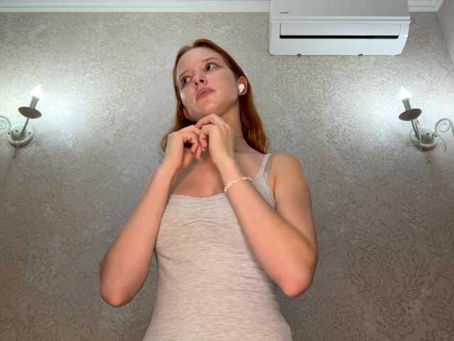 MagdaReino live cam on BongaCams