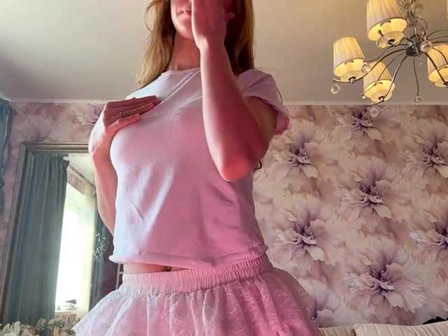MagdaReino live cam on BongaCams