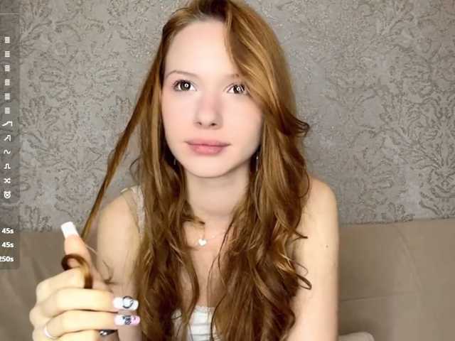 MagdaReino live cam on BongaCams