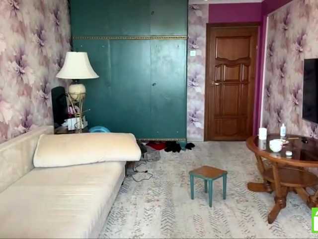 MagdaReino live cam on BongaCams