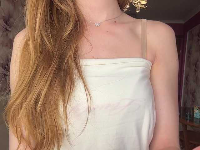 MagdaReino live cam on BongaCams