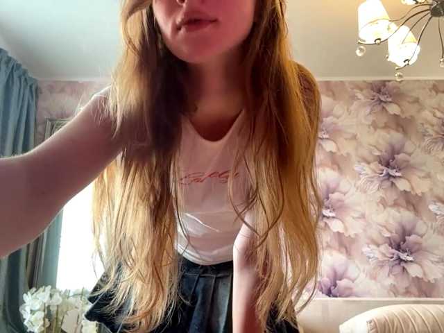 MagdaReino live cam on BongaCams
