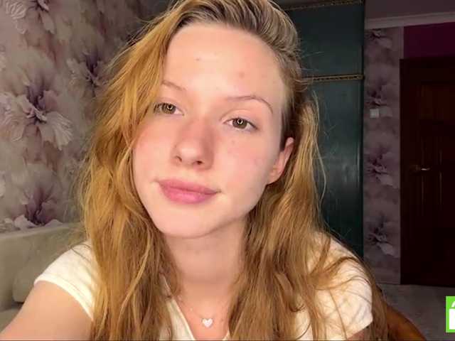 MagdaReino live cam on BongaCams