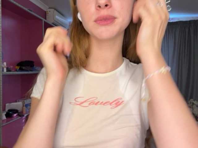 MagdaReino live cam on BongaCams
