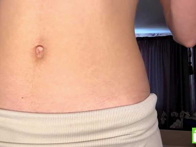 MagdaReino live cam on BongaCams