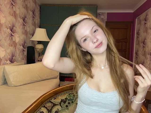 MagdaReino live cam on BongaCams
