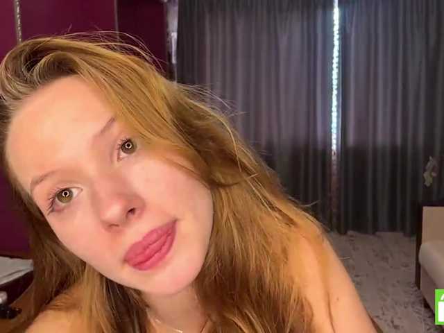 MagdaReino live cam on BongaCams
