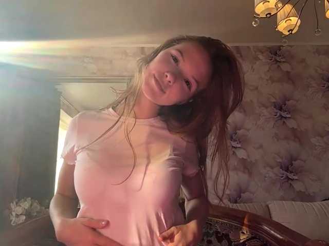 MagdaReino live cam on BongaCams