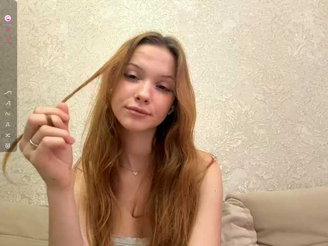 MagdaReino live cam on BongaCams