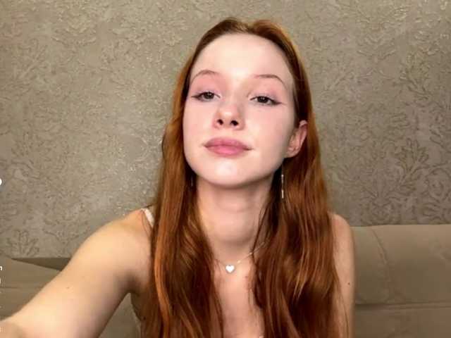MagdaReino live cam on BongaCams