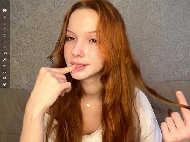 MagdaReino live cam on BongaCams