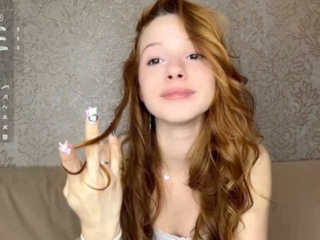 MagdaReino live cam on BongaCams