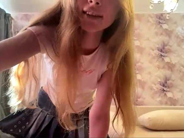 MagdaReino live cam on BongaCams