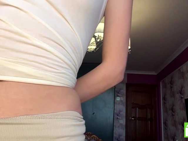 MagdaReino live cam on BongaCams