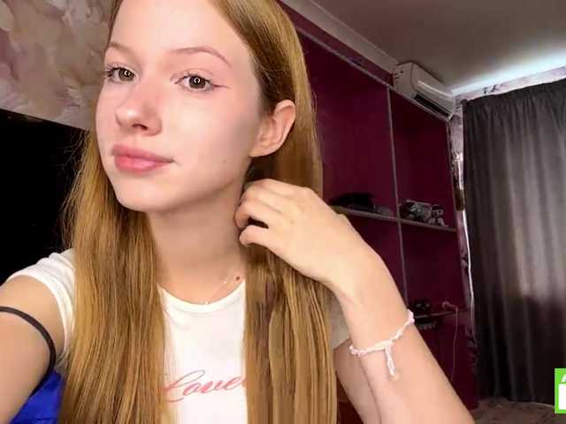 MagdaReino live cam on BongaCams