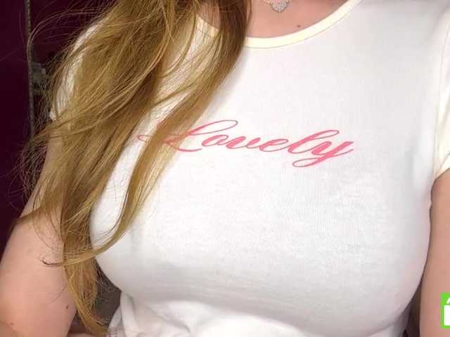 MagdaReino live cam on BongaCams