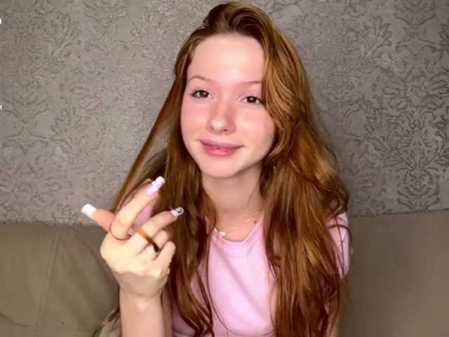 MagdaReino live cam on BongaCams