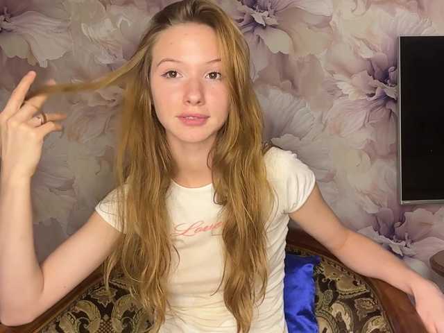 MagdaReino live cam on BongaCams
