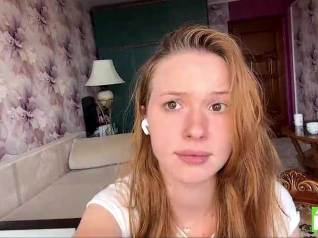 MagdaReino live cam on BongaCams