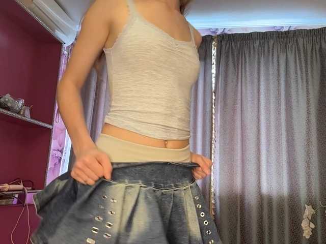 MagdaReino live cam on BongaCams