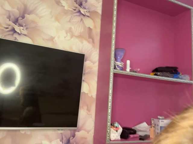 MagdaReino live cam on BongaCams