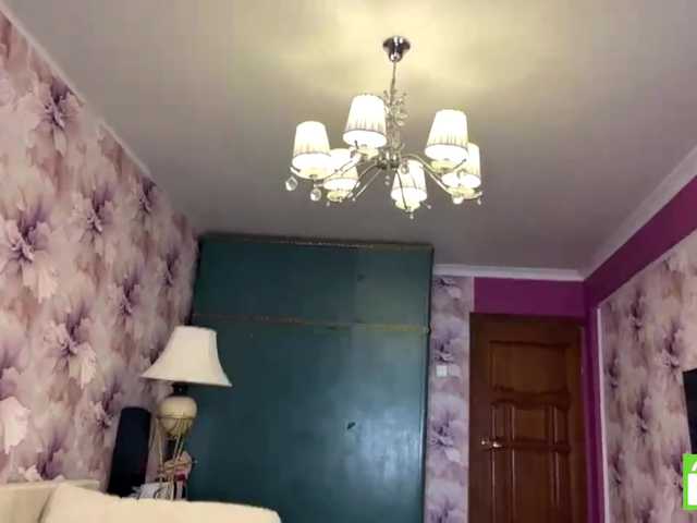 MagdaReino live cam on BongaCams
