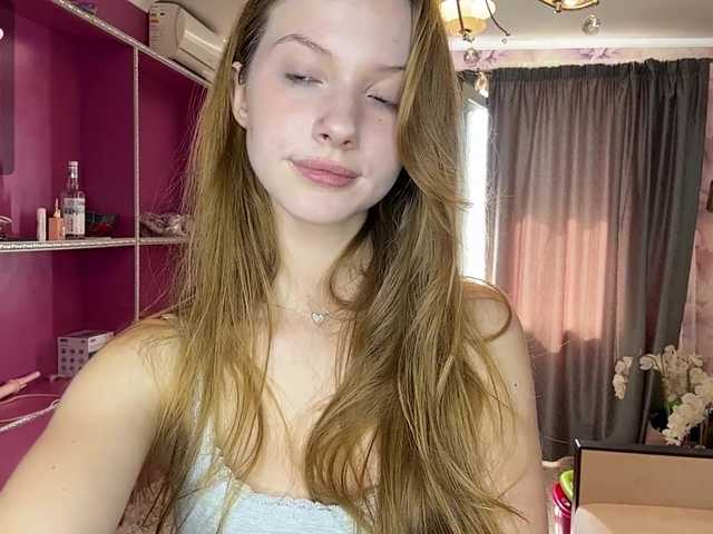 MagdaReino live cam on BongaCams
