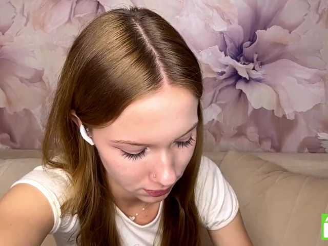 MagdaReino live cam on BongaCams