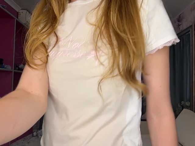 MagdaReino live cam on BongaCams