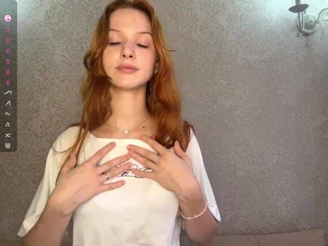 MagdaReino live cam on BongaCams