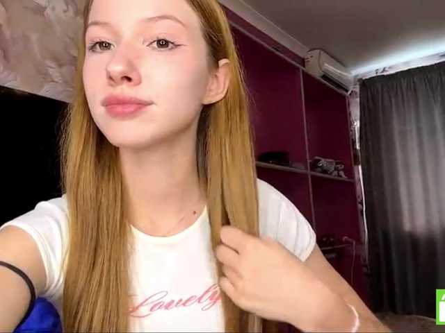 MagdaReino live cam on BongaCams
