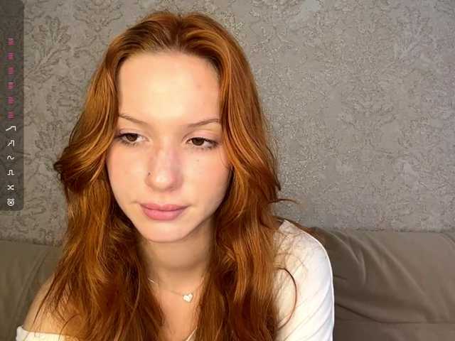 MagdaReino live cam on BongaCams