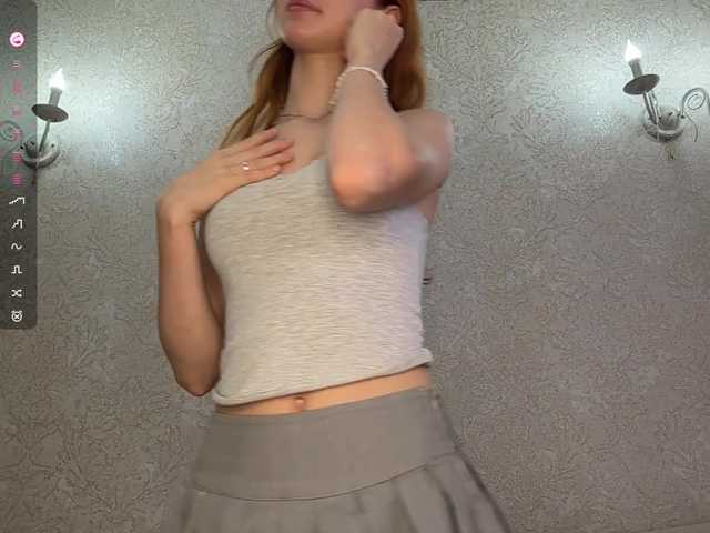 MagdaReino live cam on BongaCams