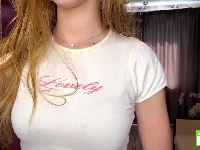 MagdaReino live cam on BongaCams