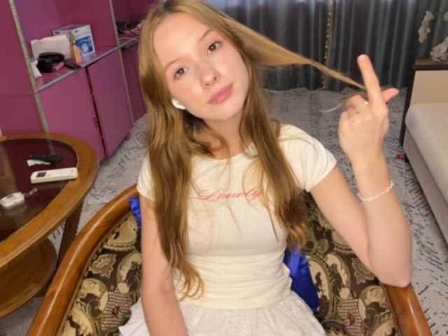 MagdaReino live cam on BongaCams