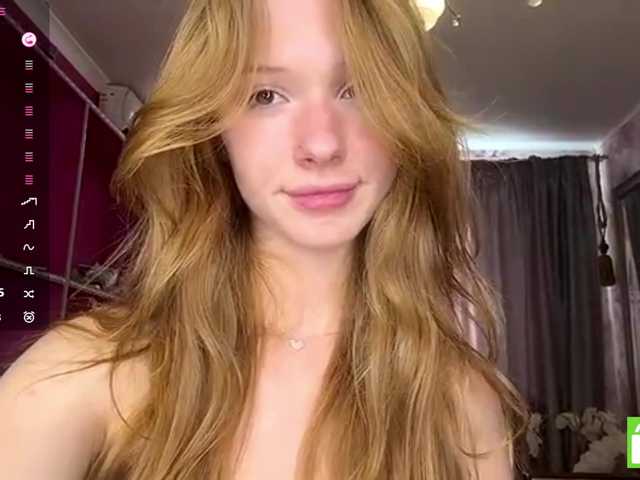 MagdaReino live cam on BongaCams