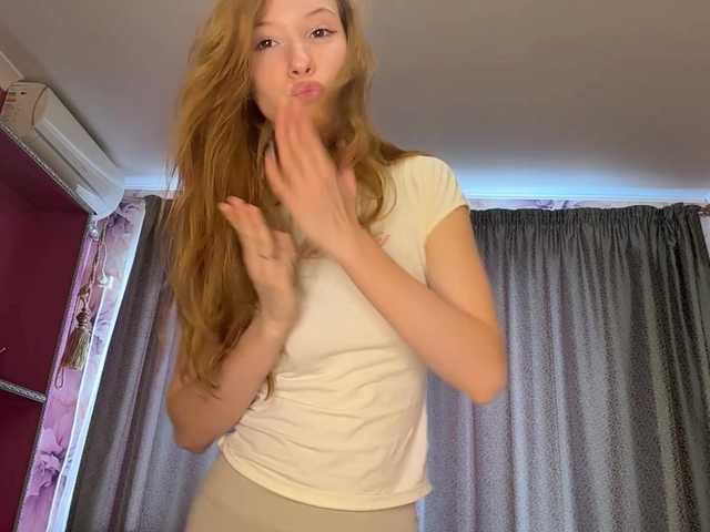 MagdaReino live cam on BongaCams