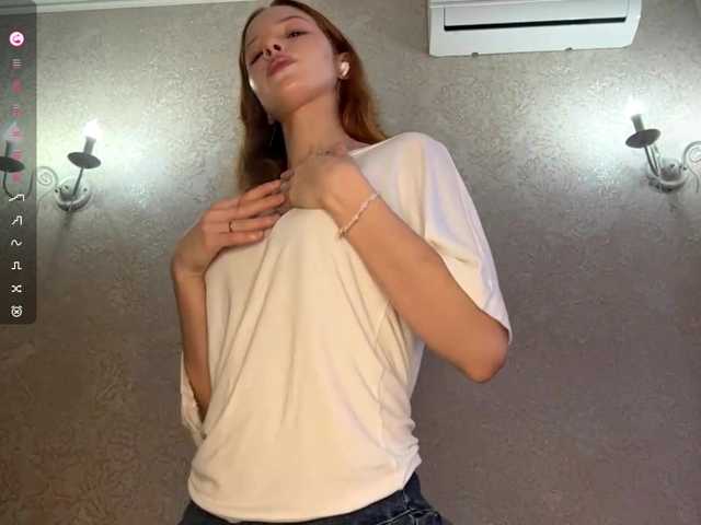 MagdaReino live cam preview