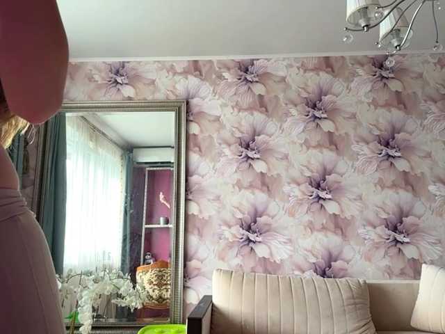 MagdaReino live webcam show