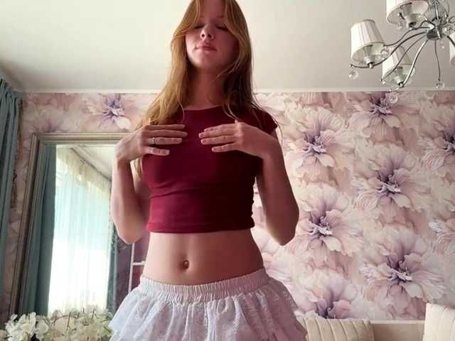 MagdaReino live cam on BongaCams