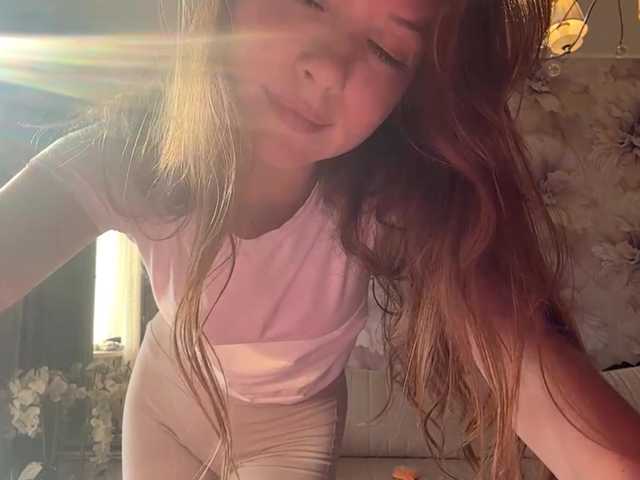MagdaReino live cam on BongaCams