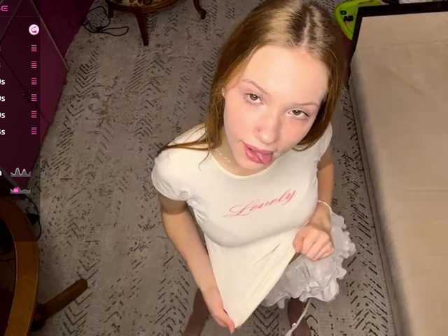MagdaReino live cam on BongaCams