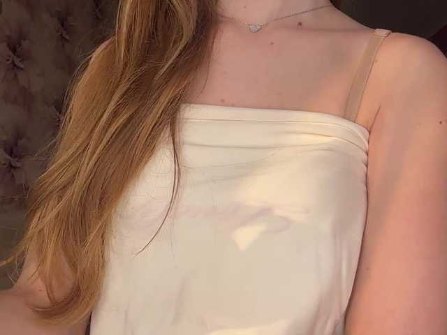 MagdaReino live cam on BongaCams