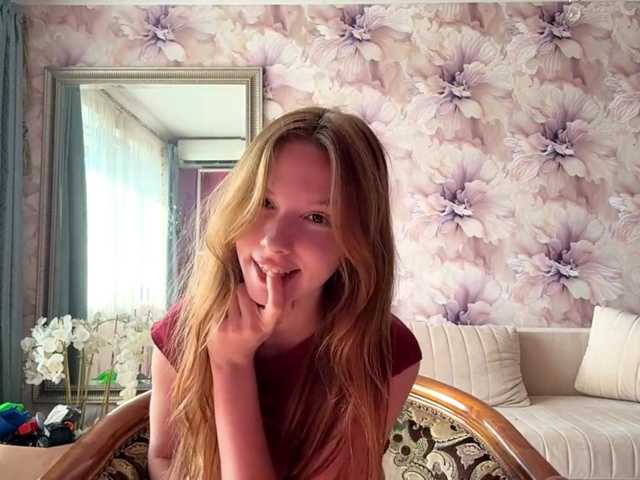 MagdaReino live cam on BongaCams