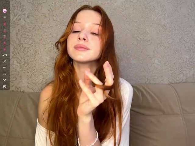 MagdaReino live cam on BongaCams